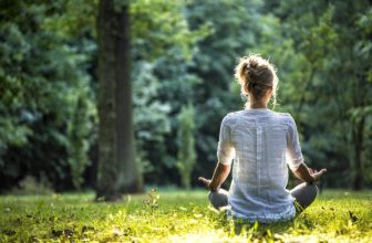 Yoga and Mindfulness: Creating a Holistic Practice
